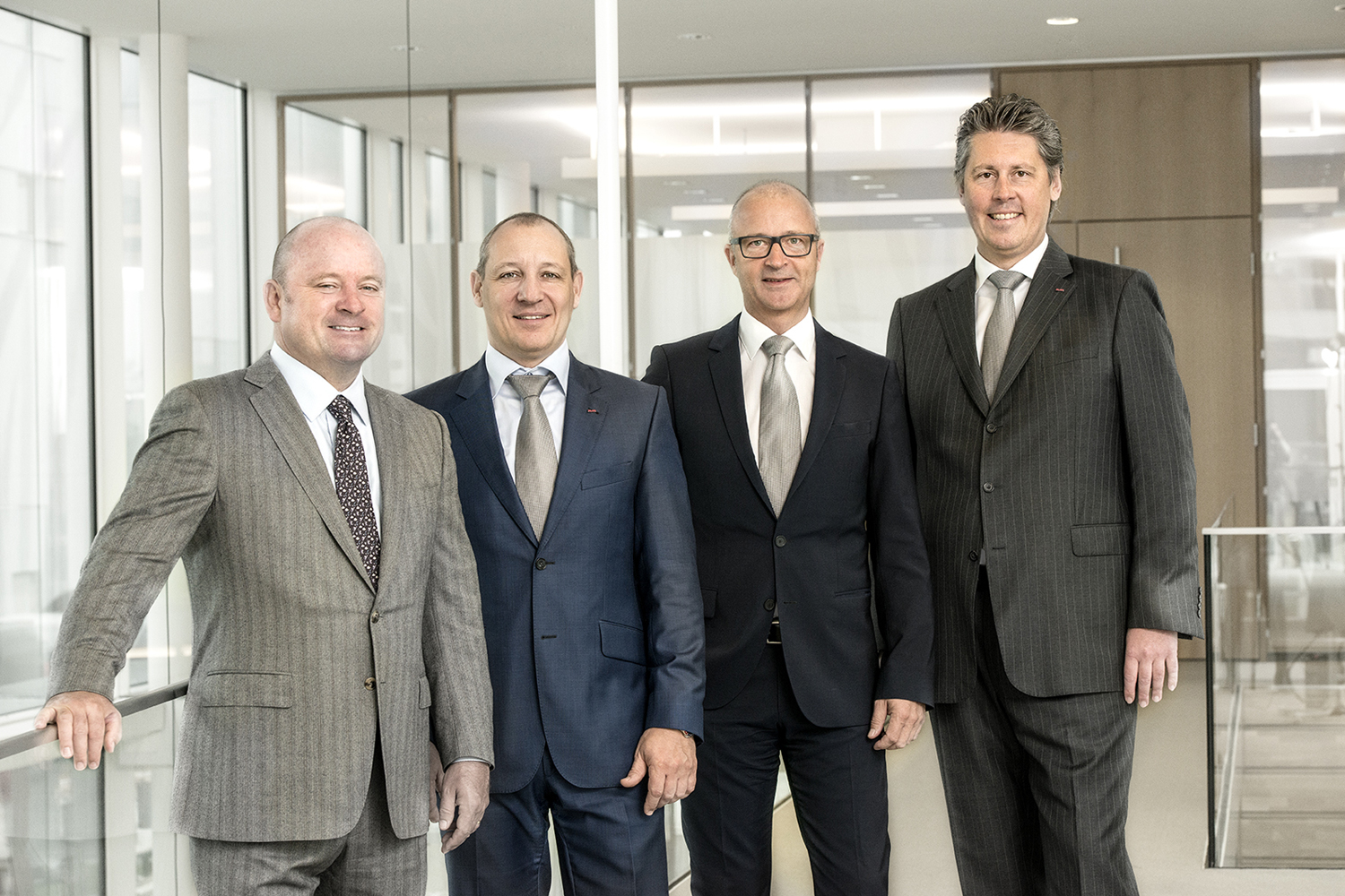 Mit starken Partnern in die Zukunft: Fred Bentley, Stefan Kober, Harald Hiller und Dr. Nico Reiner Mit starken Partnern in die Zukunft: Fred Bentley, Stefan Kober, Harald Hiller und Dr. Nico Reiner
