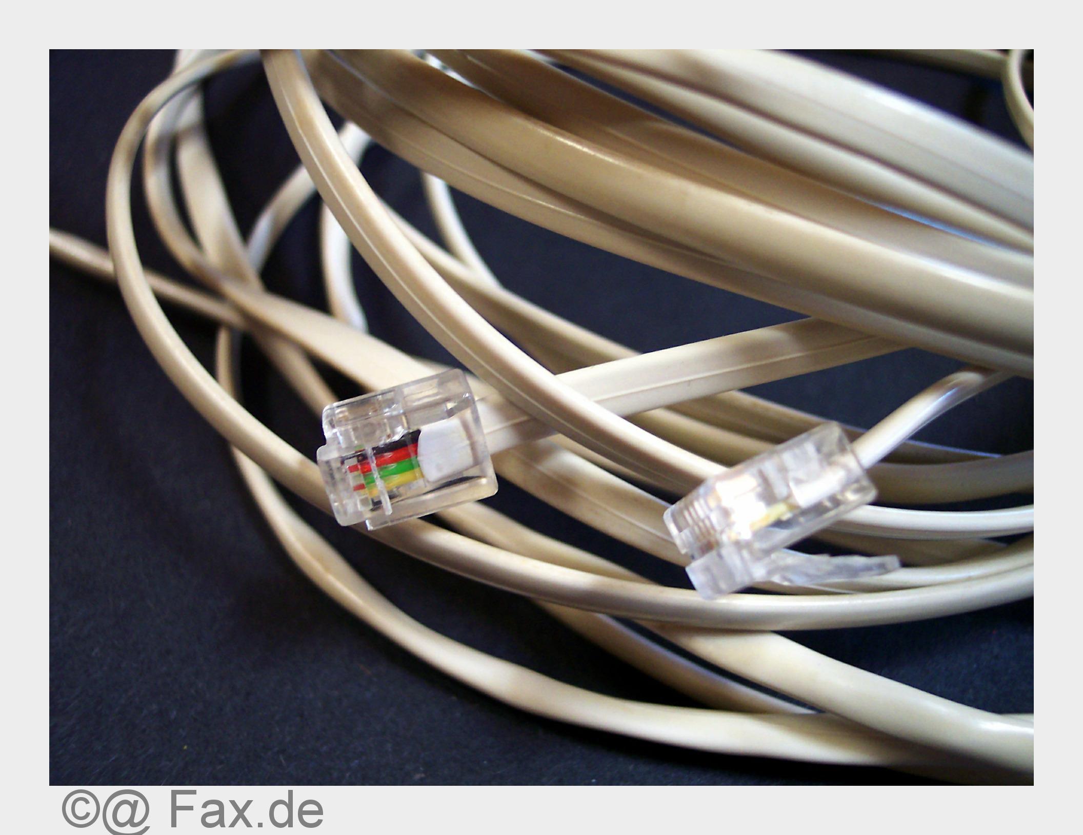 Diese Kabel finden bald keine ISDN-Buchse mehr (Bildquelle: @ Fax.de) Diese Kabel finden bald keine ISDN-Buchse mehr (Bildquelle: @ Fax.de)
