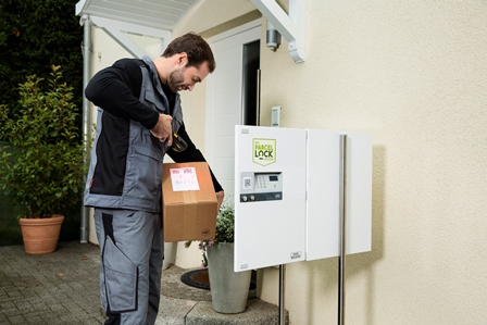 Der erste Paketkasten für alle Paket- und Lieferdienste: die eBoxx von Burg-Wächter mit ParcelLock Der erste Paketkasten für alle Paket- und Lieferdienste: die eBoxx von Burg-Wächter mit ParcelLock