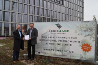 Alexander Rupprecht, Geschäftsführer R-Tech GmbH (li), Stefan Lew, Geschäftsführer Bits & Bytes Alexander Rupprecht, Geschäftsführer R-Tech GmbH (li), Stefan Lew, Geschäftsführer Bits & Bytes