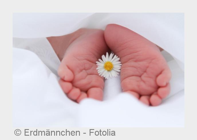 Bei vielen Paaren besteht der Wunsch nach eigenem Nachwuchs. (Bildquelle:©Erdmännchen - Fotolia)