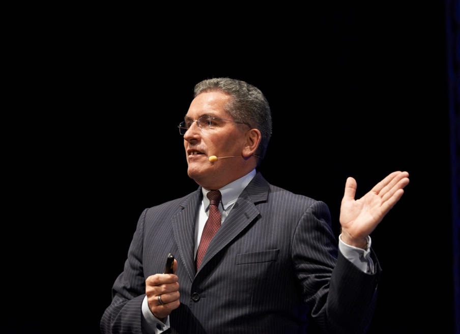 Klaus-J. Fink als Vertriebstrainer bei StepStone: Geschäftsführerin Simone Reif im Interview.