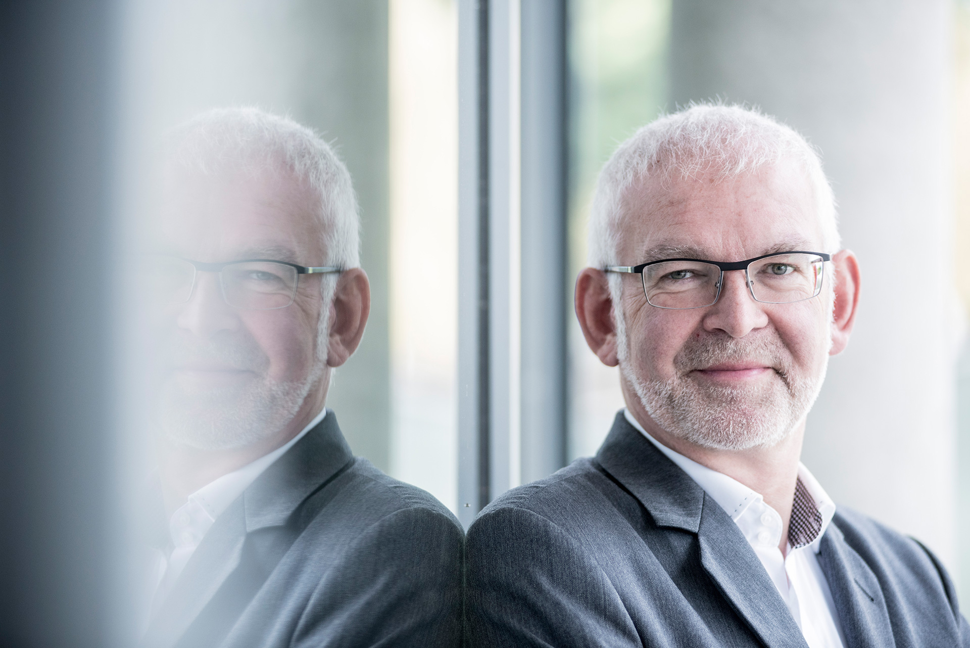 Die Feigheit vor Konflikten kostet Unternehmen Millionen. Michalskis Lösung: Konfliktmanagement Die Feigheit vor Konflikten kostet Unternehmen Millionen. Michalskis Lösung: Konfliktmanagement