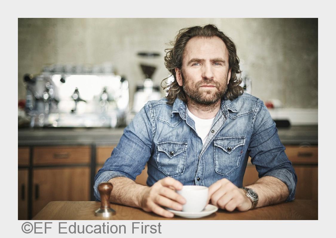 Barista Dritan Alsela (Bildquelle: EF Education First) Barista Dritan Alsela (Bildquelle: EF Education First)