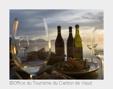 Gourmets und Weinkenner schätzen das Genferseegebiet (Bildquelle: Office du Tourisme du Canton de Va Gourmets und Weinkenner schätzen das Genferseegebiet (Bildquelle: Office du Tourisme du Canton de Va