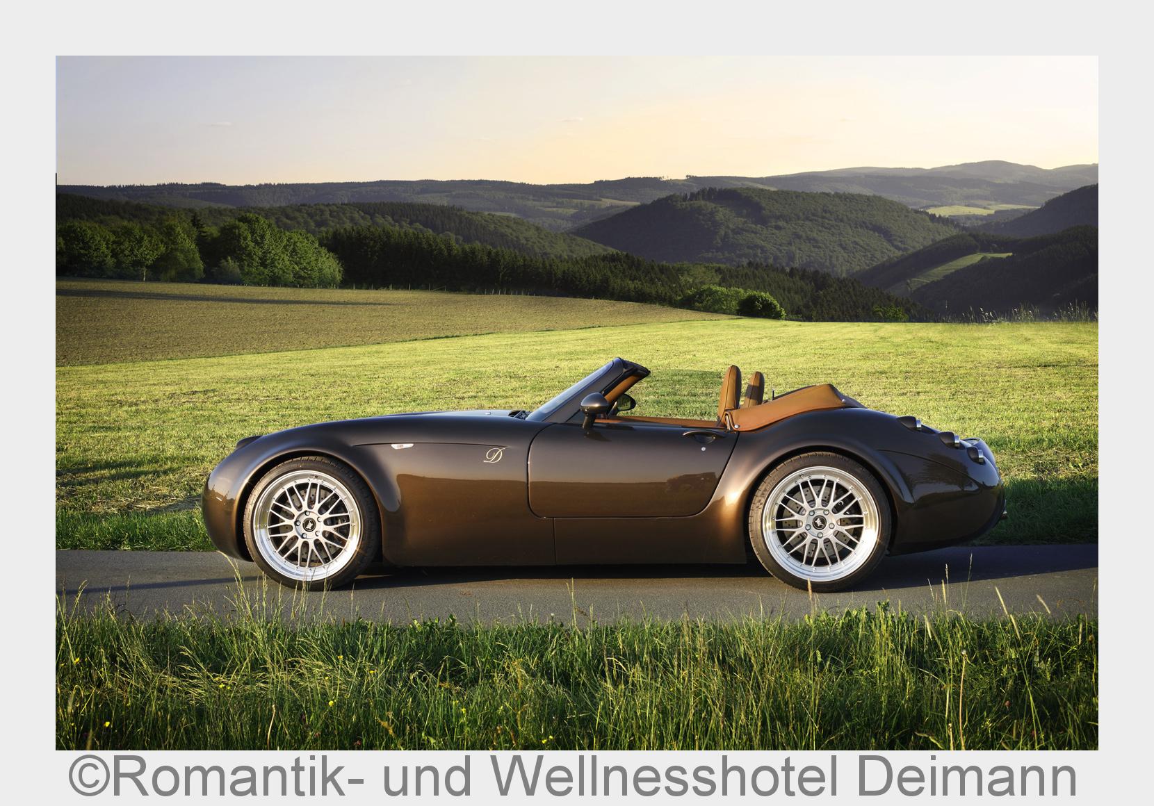 Mit dem Wiesmann-Roadster durch das Schmallenberger Sauerland (Bildquelle: Romantik- und Wellnesshot Mit dem Wiesmann-Roadster durch das Schmallenberger Sauerland (Bildquelle: Romantik- und Wellnesshot