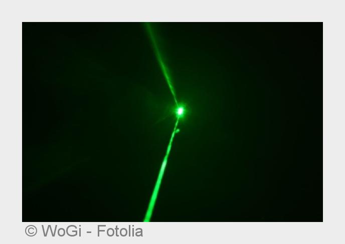 Eine LASIK Operation verhilft den Patienten zu neuem Lebensgefühl, ein Leben ohne Brille. (Bildquell Eine LASIK Operation verhilft den Patienten zu neuem Lebensgefühl, ein Leben ohne Brille. (Bildquell
