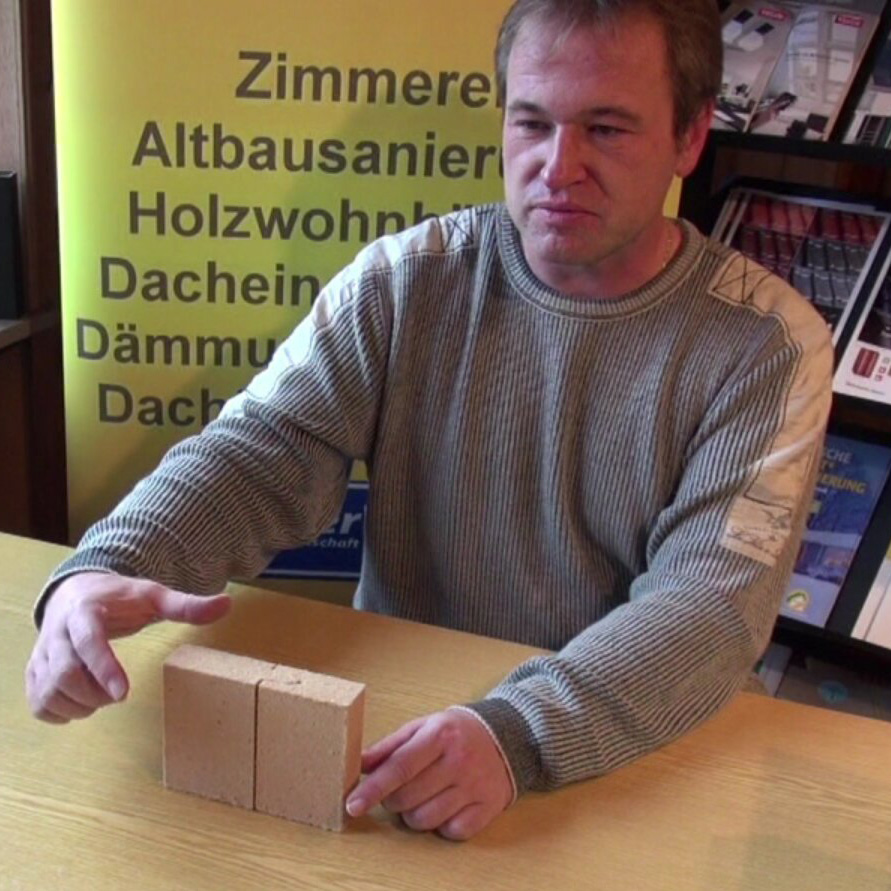 AndréHeim ist geprüfter Gebäudeenergieberater nach DENA in Forchheim. AndréHeim ist geprüfter Gebäudeenergieberater nach DENA in Forchheim.