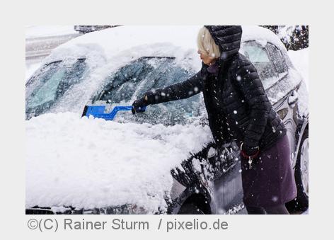 Sind Frauen umsichtiger und bessere Autofahrer als Männer? (Bildquelle: (C) Rainer Sturm / pixelio. Sind Frauen umsichtiger und bessere Autofahrer als Männer? (Bildquelle: (C) Rainer Sturm / pixelio.