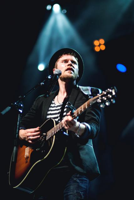 Einer der Live-Künstler beim HANS ist Johannes Oerding - Foto: Andreas Oetker-Kaast Einer der Live-Künstler beim HANS ist Johannes Oerding - Foto: Andreas Oetker-Kaast