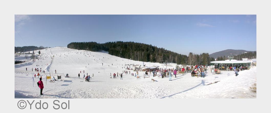 Skilift Grün Maibrunn (Bildquelle:©Ydo Sol) Skilift Grün Maibrunn (Bildquelle:©Ydo Sol)