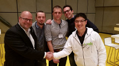 v.l.n.r. F. Niehage (CEO FinTech Group AG), T. Müller, J. Holz, J. Stechert, T. Dye (alle XCOM AG)