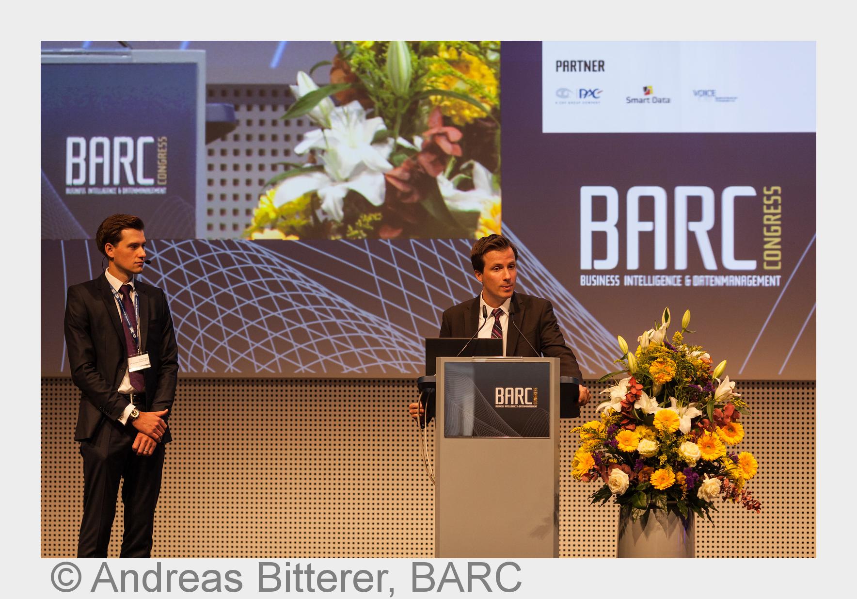 Auf der BARC-Bühne: Matthias Krüger und Frank Wagner von Berenberg (Bildquelle:©Andreas Bitterer, BA