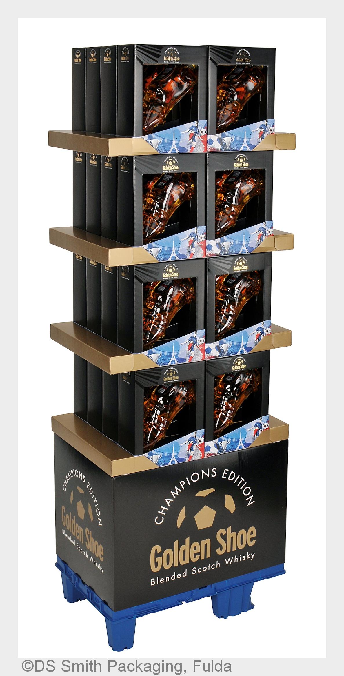 Mit dem Display von DS Smith stehen die 32 Whisky-Schuhe am P.O.S. garantiert nicht im Abseits. (Bil