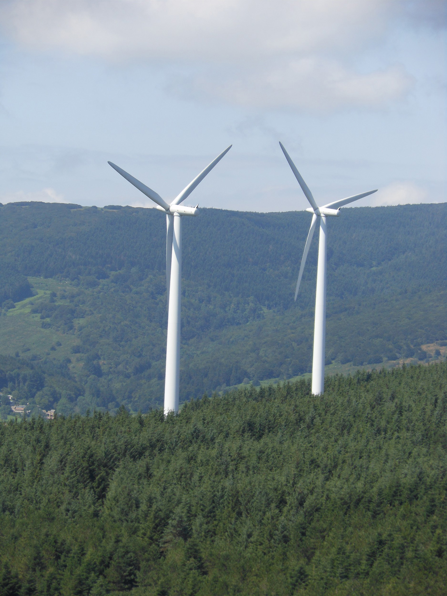 Gemeinsam stark: RES bietet kleinen und mittleren Projektentwicklern maßgeschneiderte Kooperationen. Gemeinsam stark: RES bietet kleinen und mittleren Projektentwicklern maßgeschneiderte Kooperationen.