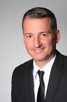 Andrew Teixeira, Leiter der Wohnungsvermietungsabteilung Andrew Teixeira, Leiter der Wohnungsvermietungsabteilung