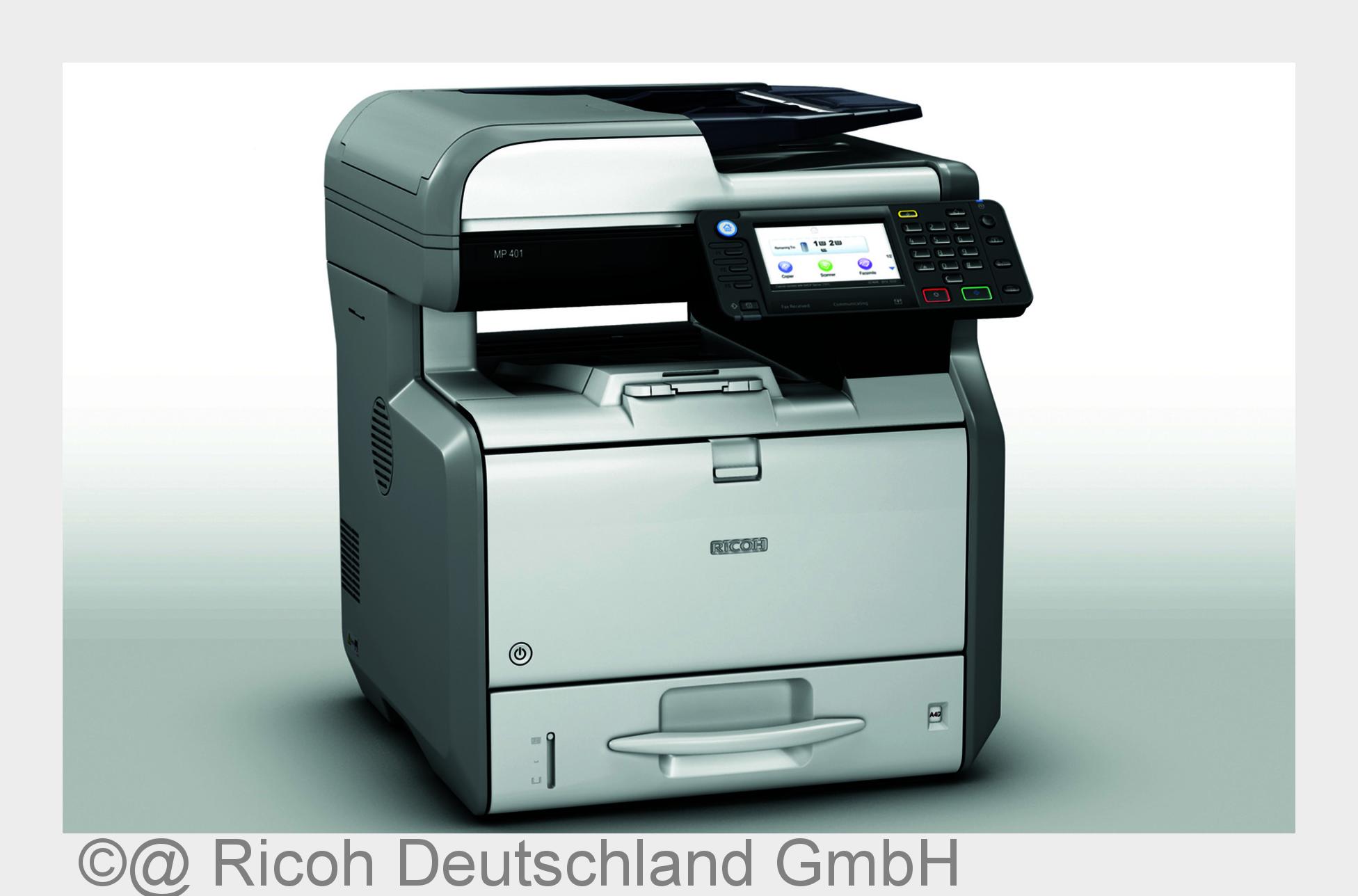 Funktionen wie konfigurierbare Schnellwahltasten auf dem Touch Bedienfeld erleichtern die Arbeit. (B