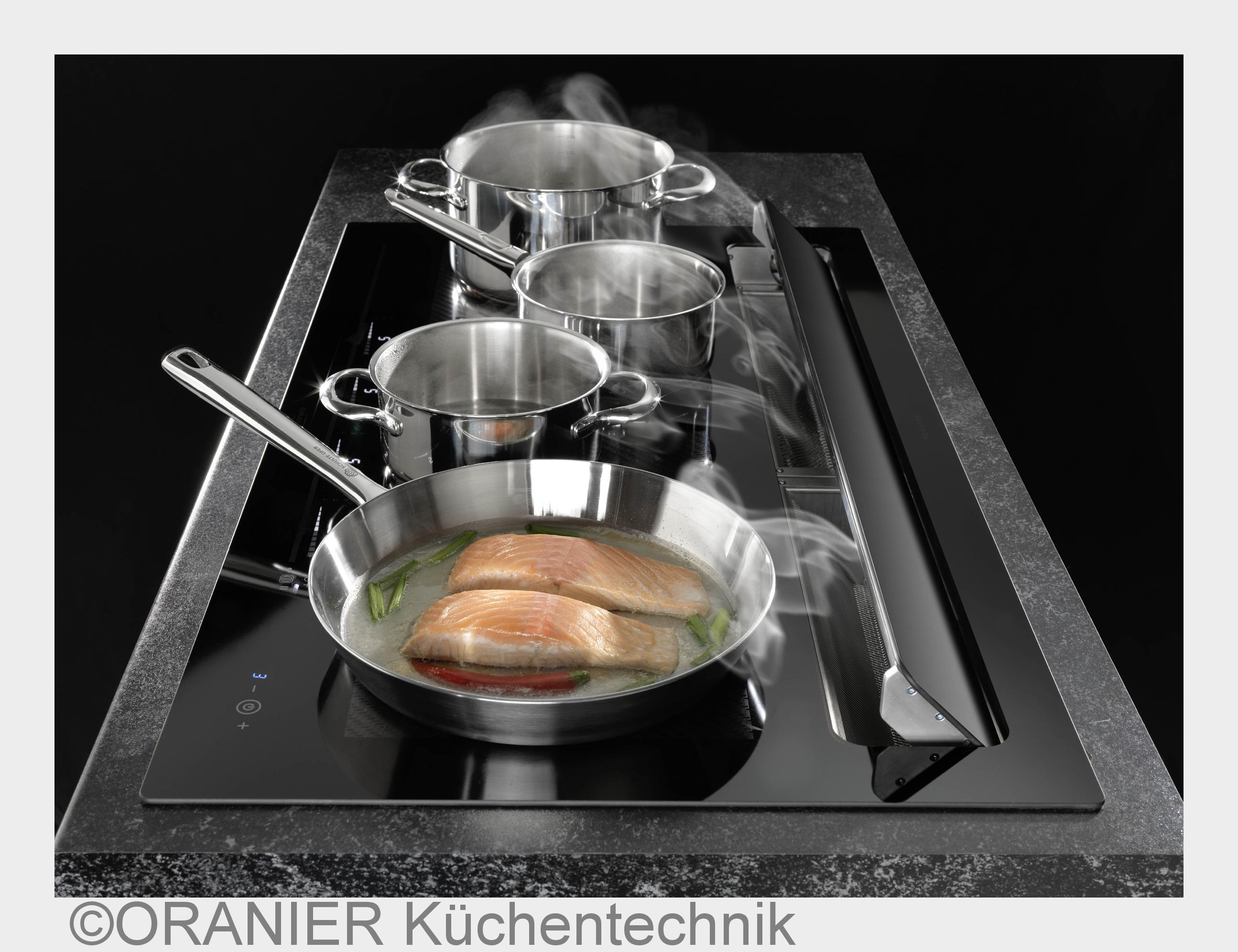 Kochen ohne?Stolperfalle??das erste Modell mit integrierter Abzugsfunktion im hinteren Bereich (Bild