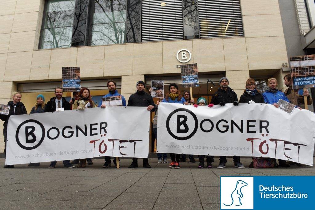 Am 12.12.2015: Anti-Pelzaktion vor Kölner Bogner-Filiale
