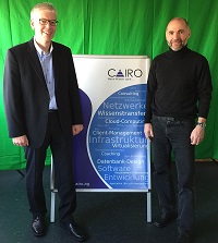 Das Bild zeigt Sales Manager Günter Moritz (rechts) und Vorstand Peter Piekenbrock (links). Das Bild zeigt Sales Manager Günter Moritz (rechts) und Vorstand Peter Piekenbrock (links).