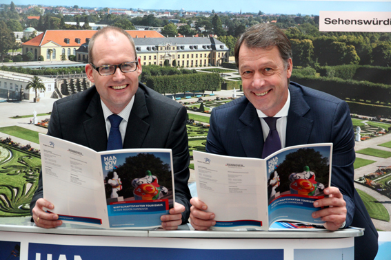 Ulf-Birger Franz, Wirtschaftsdezernent und Hans Christian Nolte, Geschäftsführer der HMTG Ulf-Birger Franz, Wirtschaftsdezernent und Hans Christian Nolte, Geschäftsführer der HMTG