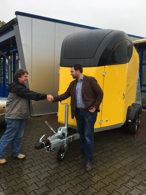 vl.: Mark Brient von Mornington Horse Floats und Philipp Bücker von Bücker Trailer