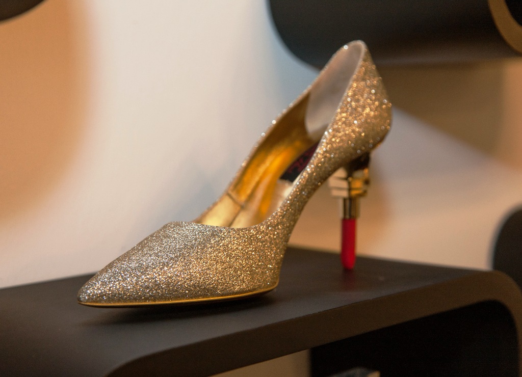 Zu finden über STILPUNKTE.de ? der Lipstick High Heel von Alberto Guardiani in goldener Variante. Bi
