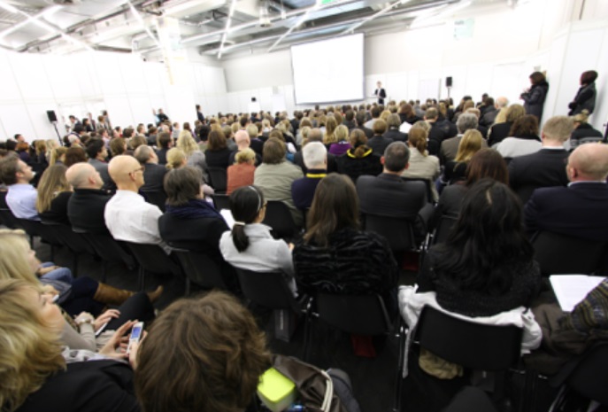 Das Vortrags-Forum der wmm ist meist voll und die Besucher lassen sich gerne inspirieren. Das Vortrags-Forum der wmm ist meist voll und die Besucher lassen sich gerne inspirieren.