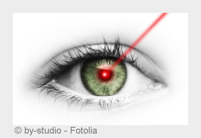 Moderne Kunstlinsen sind Implantate. (Bildquelle:©by-studio - Fotolia) Moderne Kunstlinsen sind Implantate. (Bildquelle:©by-studio - Fotolia)