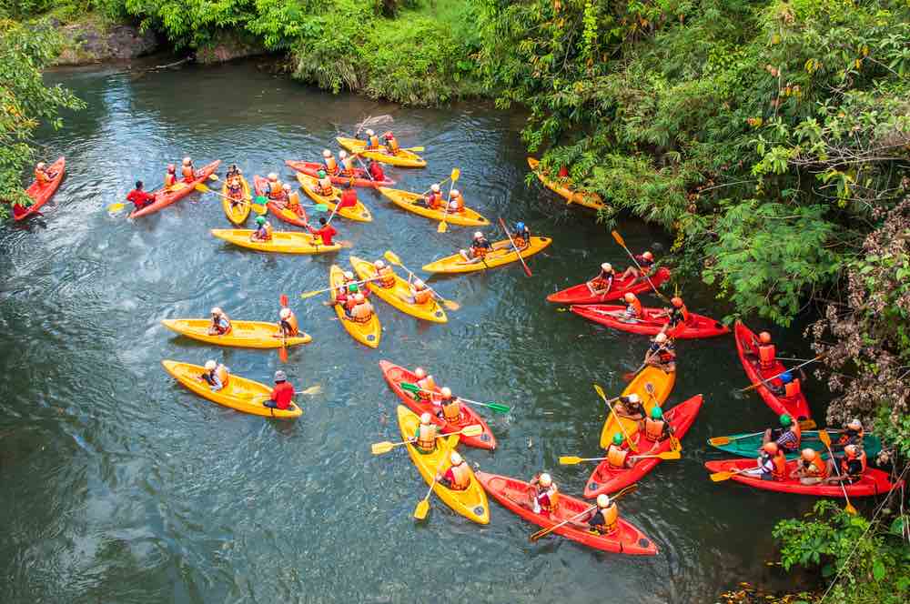 kanufahren lahn mit krumos Bild: © PiyachatS/Shutterstock.com