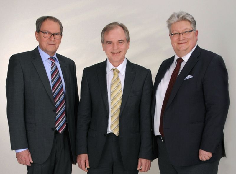 Rüdiger Schröder (l), Peter Mittelstaedt (m) und Dipl.-Ing. (FH) Martin Krug (r)