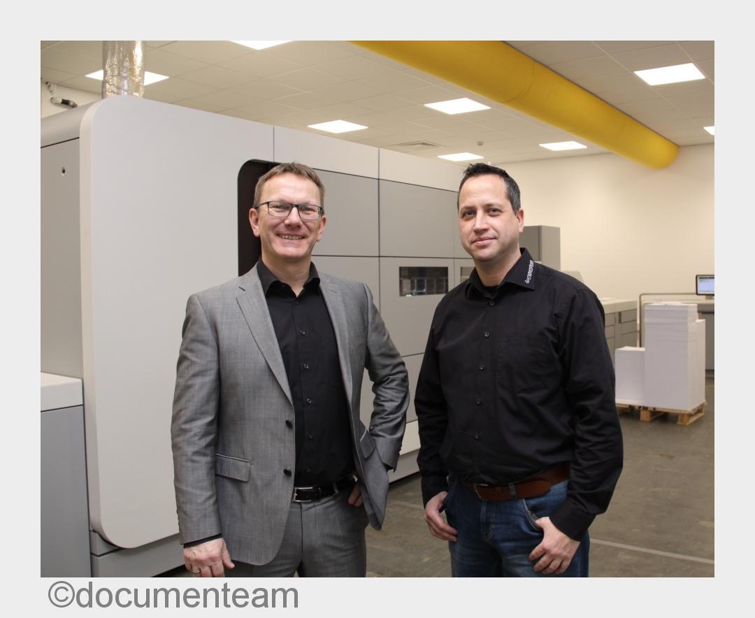 Torsten Bischof (Geschäftsführer) und Kai Becker (Vertriebsleiter) der Druckerei documenteam. (Bildq
