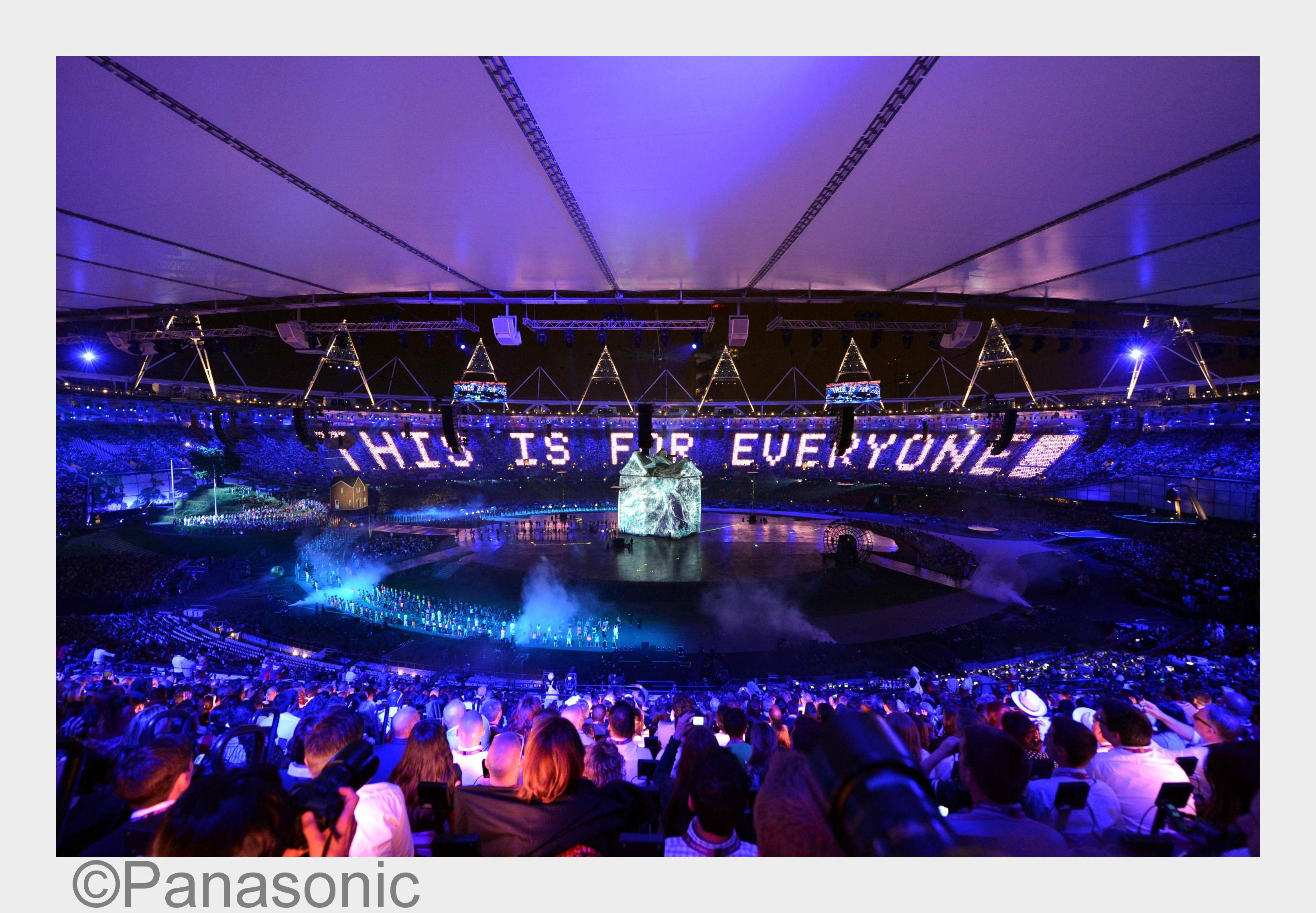 Panasonic Projektoren bei der Eröffnungsfeier der Olympischen Spiele in London 2012 (Bildquelle: Pan