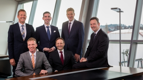 Das neue Hellmann-Führungsteam für die Bereiche Road, Rail, KEP und Contract Logistics Das neue Hellmann-Führungsteam für die Bereiche Road, Rail, KEP und Contract Logistics