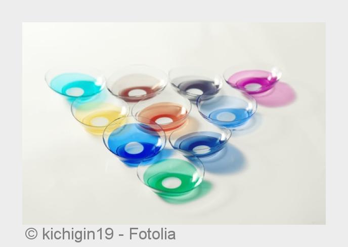 Gemeinsam mit dem Augenarzt die richtige Kunstlinse auswählen. (Bildquelle:©kichigin19 - Fotolia) Gemeinsam mit dem Augenarzt die richtige Kunstlinse auswählen. (Bildquelle:©kichigin19 - Fotolia)