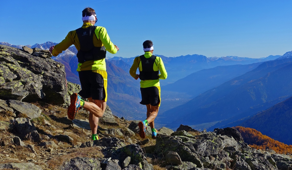 In 2er Teams geht esüber die Alpen. In 2er Teams geht esüber die Alpen.