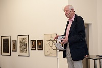 Hans Magnus Enzenberger liest in der Galerie ABTART, Foto: © Frank Paul Kistner Hans Magnus Enzenberger liest in der Galerie ABTART, Foto: © Frank Paul Kistner