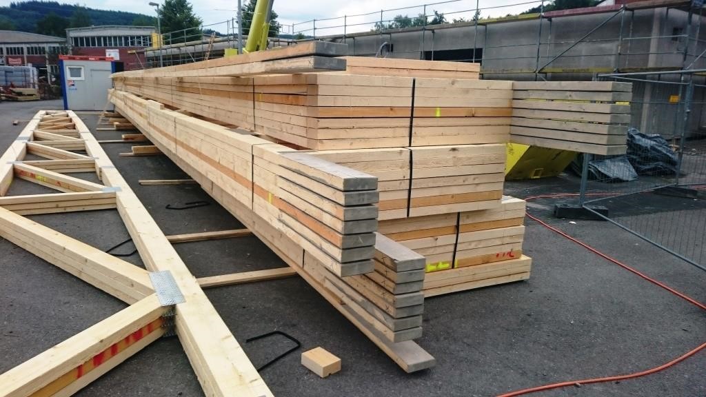 Nagelplattenbinder:von GIN-Mitgliedern wettergeschützt gefertigt und richtfertig zur Baustelle gebra Nagelplattenbinder:von GIN-Mitgliedern wettergeschützt gefertigt und richtfertig zur Baustelle gebra