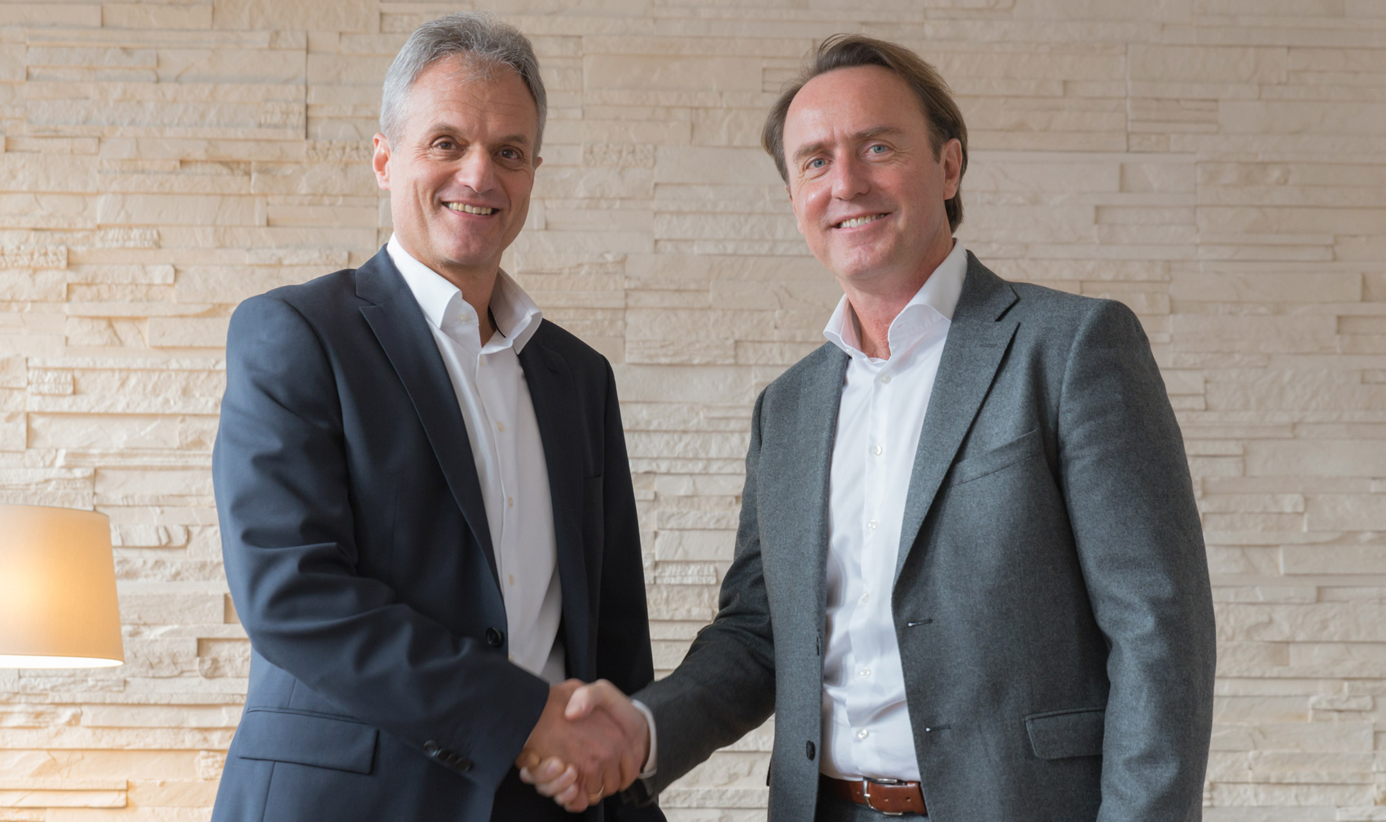 Geschäftsführer Thomas Heinz, acentrix GmbH (rechts) und Wolfgang Armbruster, Infinities1st (links) Geschäftsführer Thomas Heinz, acentrix GmbH (rechts) und Wolfgang Armbruster, Infinities1st (links)