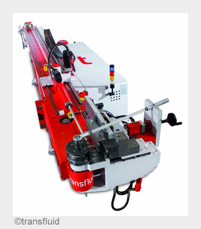 Die vollautomatische Dornbiegemaschine DB 642 3A-CNC verarbeitet 3D-Daten in fast allen Formaten. (B Die vollautomatische Dornbiegemaschine DB 642 3A-CNC verarbeitet 3D-Daten in fast allen Formaten. (B