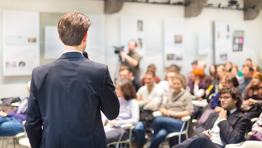 Medientraining, Coaching und Beratung der Rhetorikhelden Medientraining, Coaching und Beratung der Rhetorikhelden