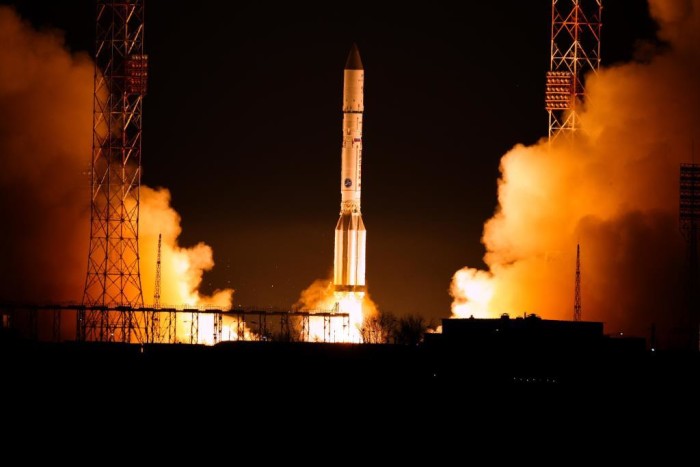 Start des Eutelsat 9B Start des Eutelsat 9B