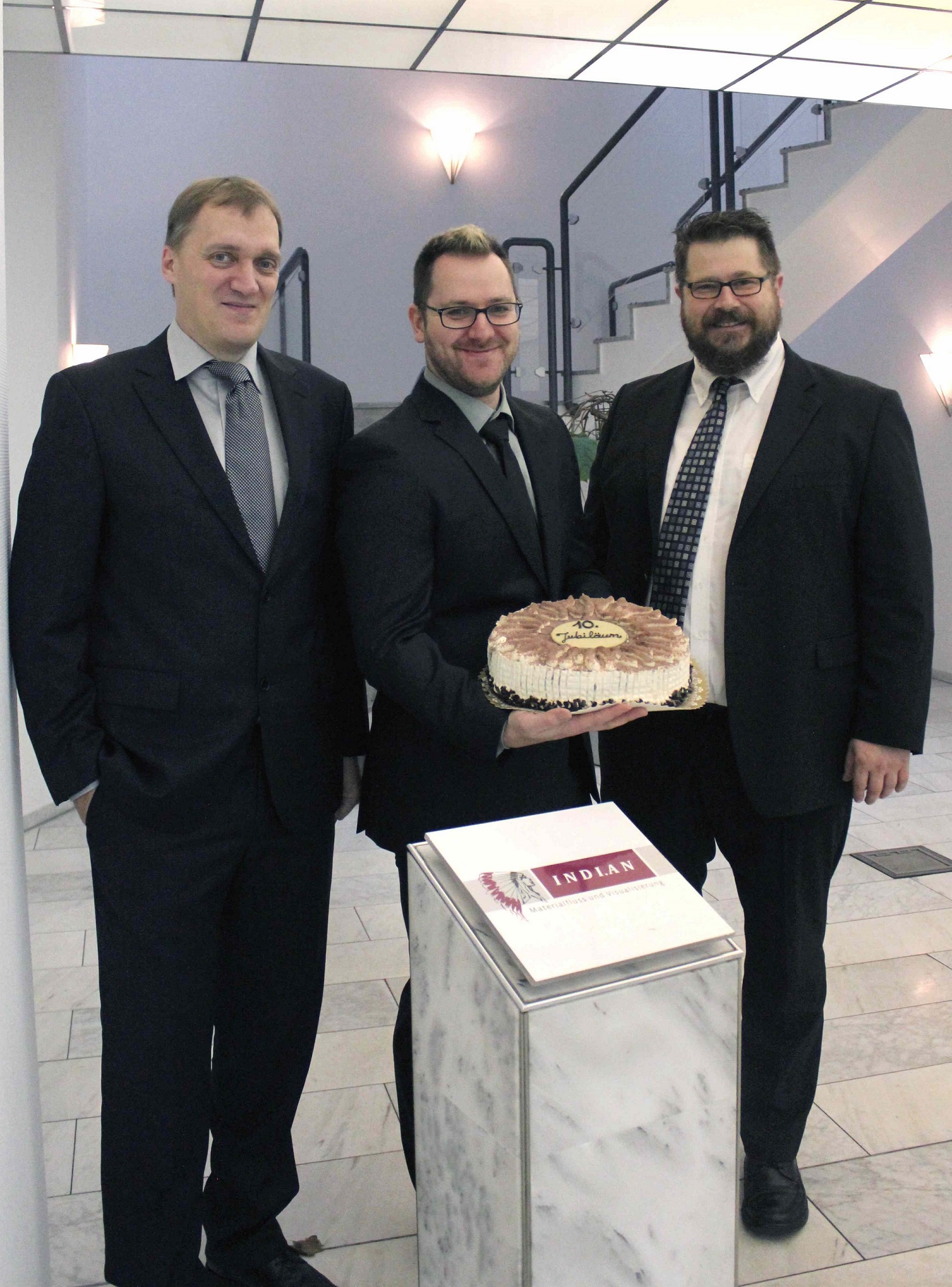 Geschäftsführung Indi.An GmbH& Co. KG Geschäftsführung Indi.An GmbH& Co. KG