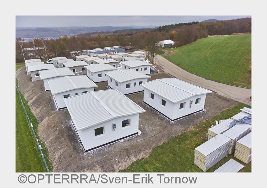 Die Betonshelter bieten den Flüchtlingen Schutz vor der Witterung und ein Mindestmaßan Privatsphäre 