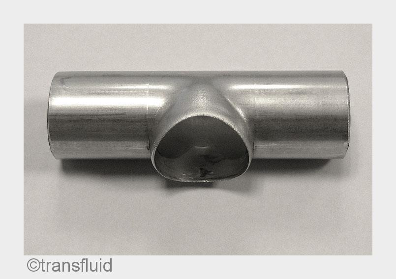 Eine extreme Aushalsung, gefertigt per transfluid-Rolliertechnik. (Bildquelle: transfluid)