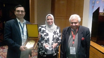 v.l.: Prof. Dr. Ahmed A. Karim, Prof.klinik für Neu Dr. Eman Khedr und Prof. Dr. Hassan Farwiz v.l.: Prof. Dr. Ahmed A. Karim, Prof.klinik für Neu Dr. Eman Khedr und Prof. Dr. Hassan Farwiz