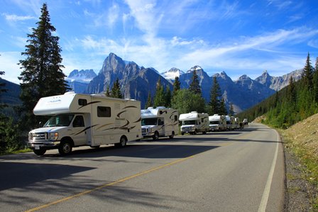 Gemeinsam unterwegs: geführte Campertouren von Vancouver nach Calgary Gemeinsam unterwegs: geführte Campertouren von Vancouver nach Calgary