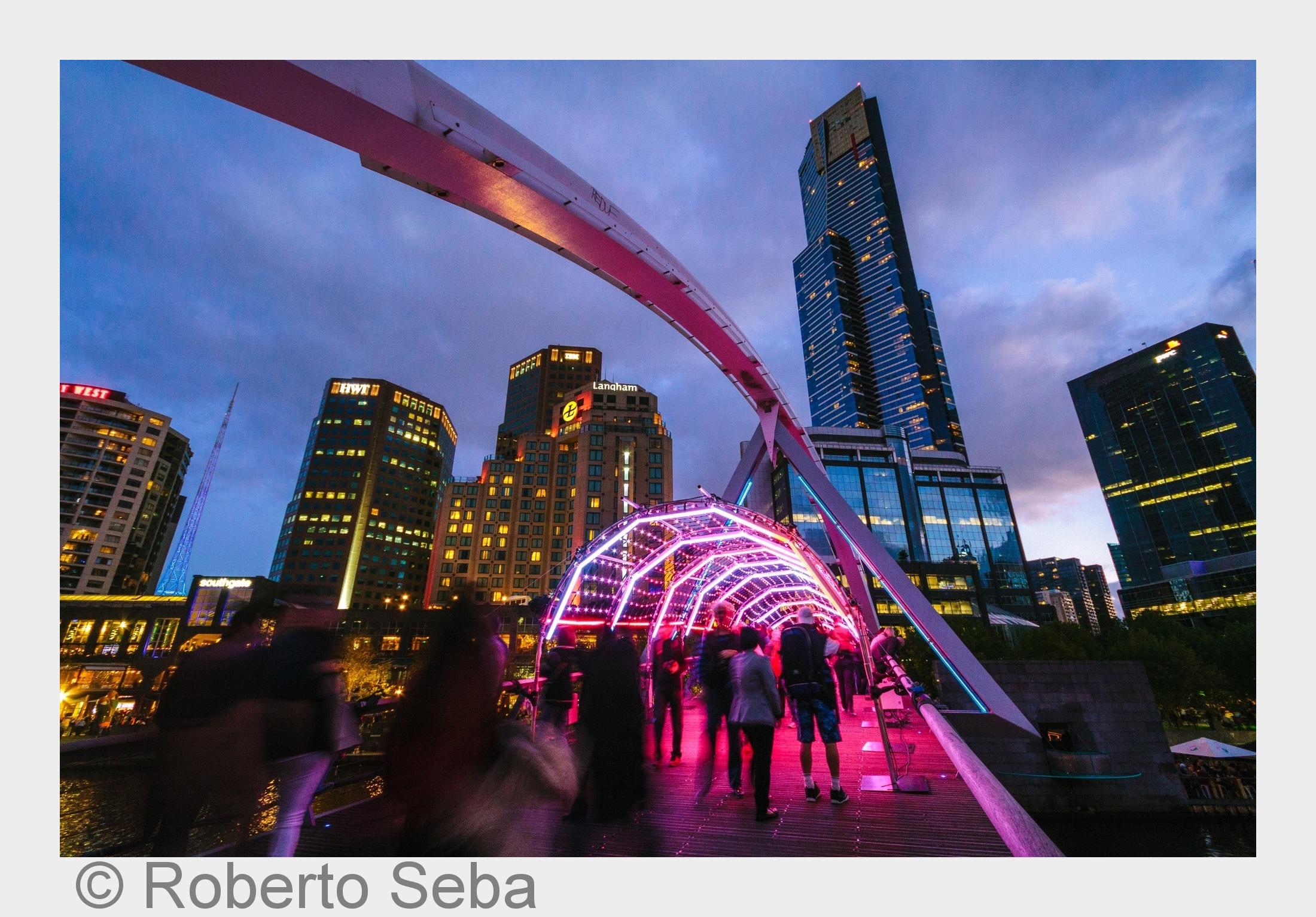 Melbourne während der letzten White Night.©Roberto Seba (Bildquelle:©Roberto Seba) Melbourne während der letzten White Night.©Roberto Seba (Bildquelle:©Roberto Seba)