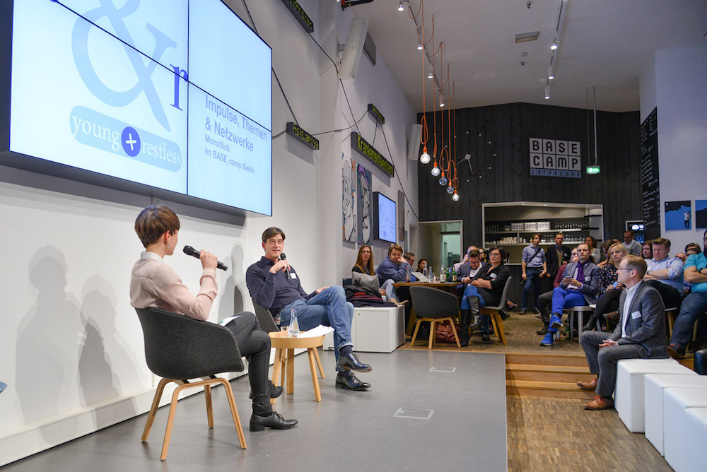 young + restless ist das Netzwerktreffen für Young Professionals in Berlin.  Foto: Henrik Andree
