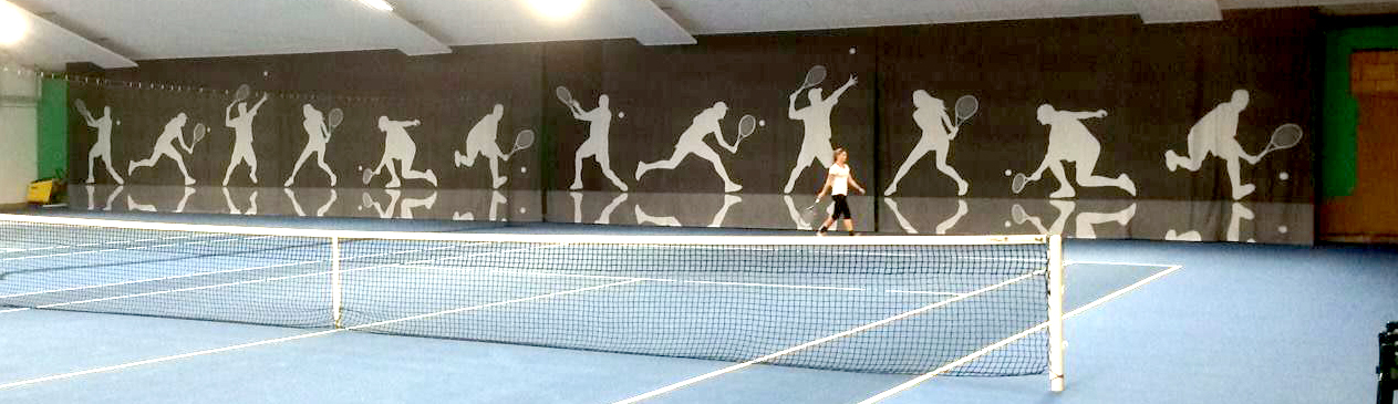 Tennishalle - Neuer Glanz mit neuem Vorhang Tennishalle - Neuer Glanz mit neuem Vorhang